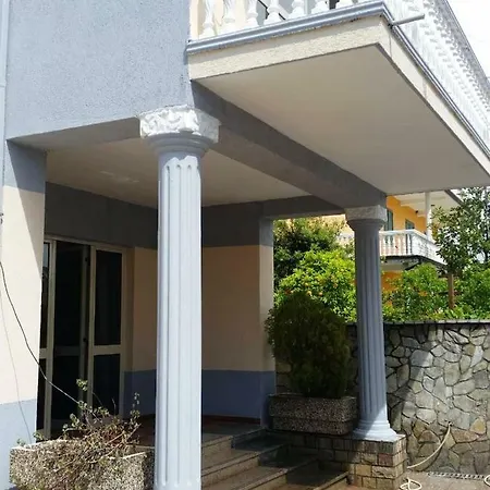 Klinti 3*